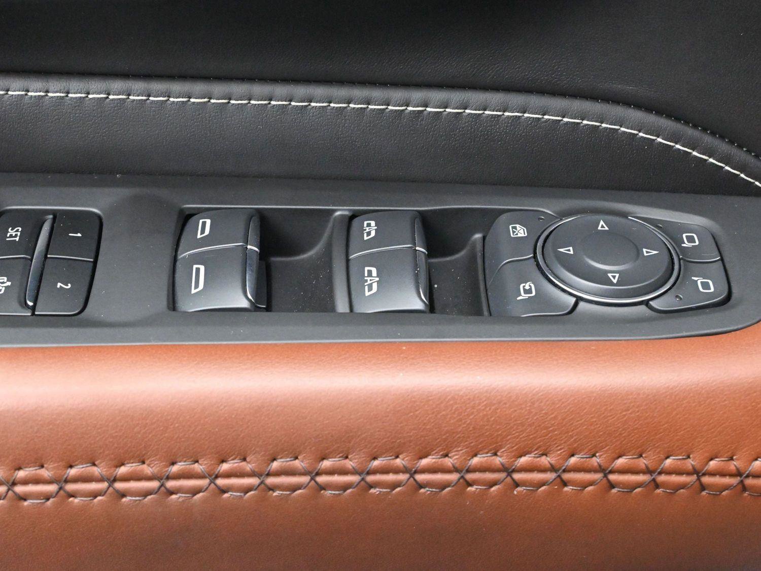 Used 2024 GMC Yukon XL Denali Ultimate image 15