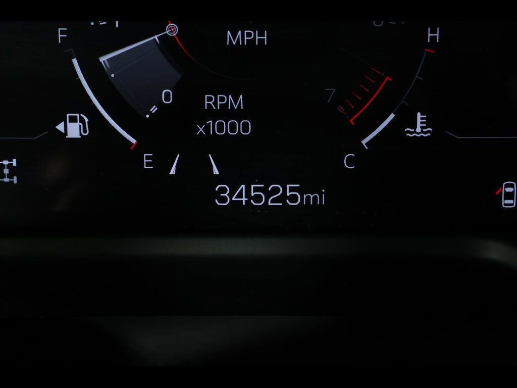 Used 2025 GMC Acadia Elevation image 26