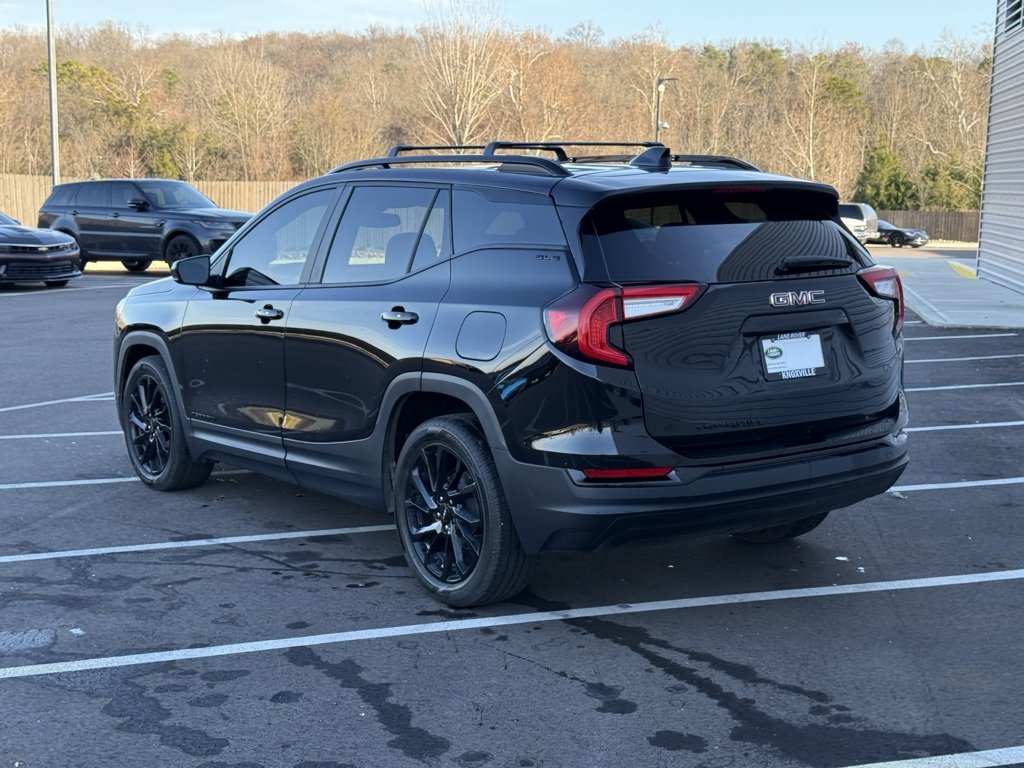 Used 2024 GMC Terrain SLE w/ Driver Convenience Package image 13