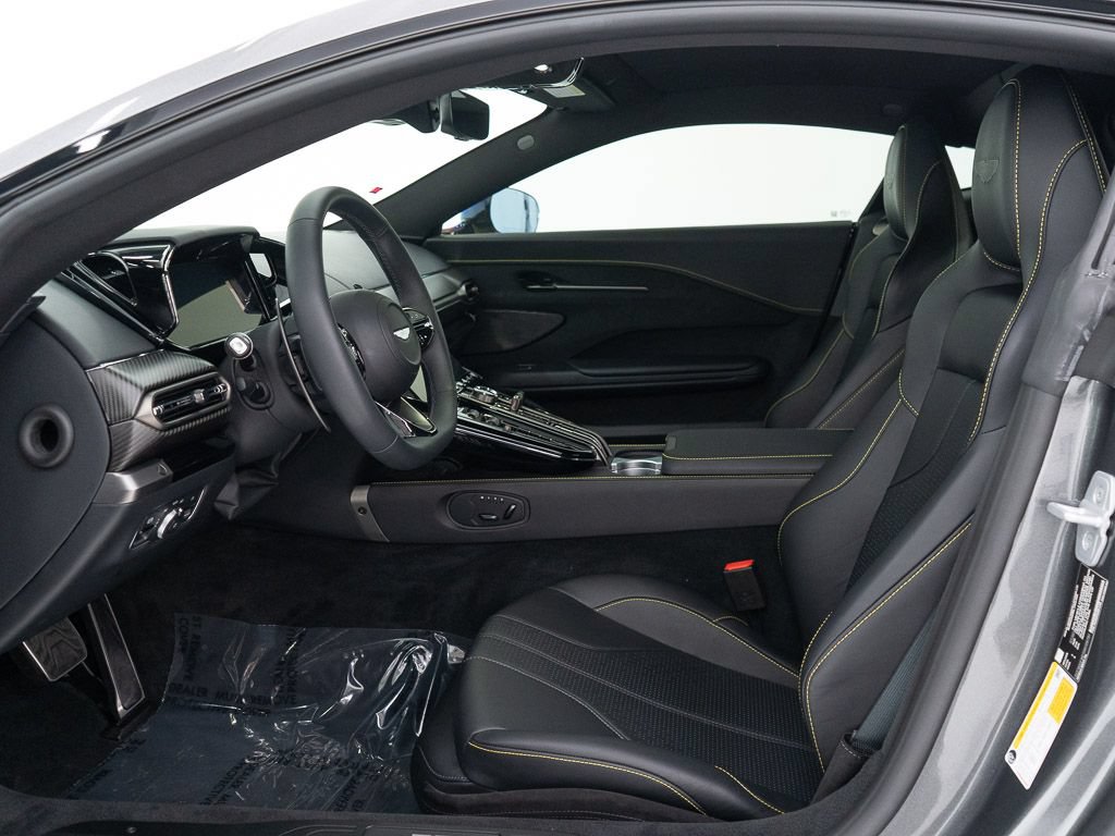 Used 2026 Aston Martin V8 Vantage Coupe RWD image 15