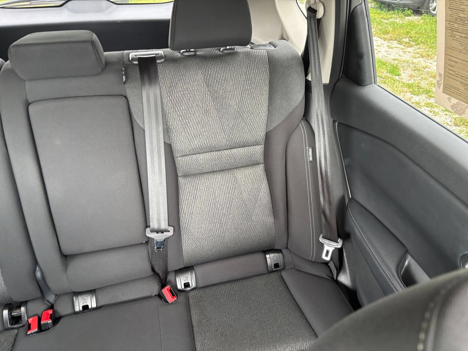 Used 2025 Nissan Rogue SV AWD/4WD image 39