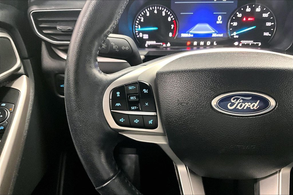 Used 2023 Ford Explorer XLT w/ Equipment Group 202A RWD image 19
