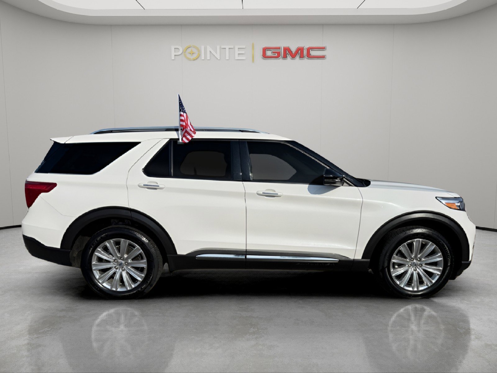 Used 2021 Ford Explorer Limited w/ Hybrid Equipment Group 310A image 9