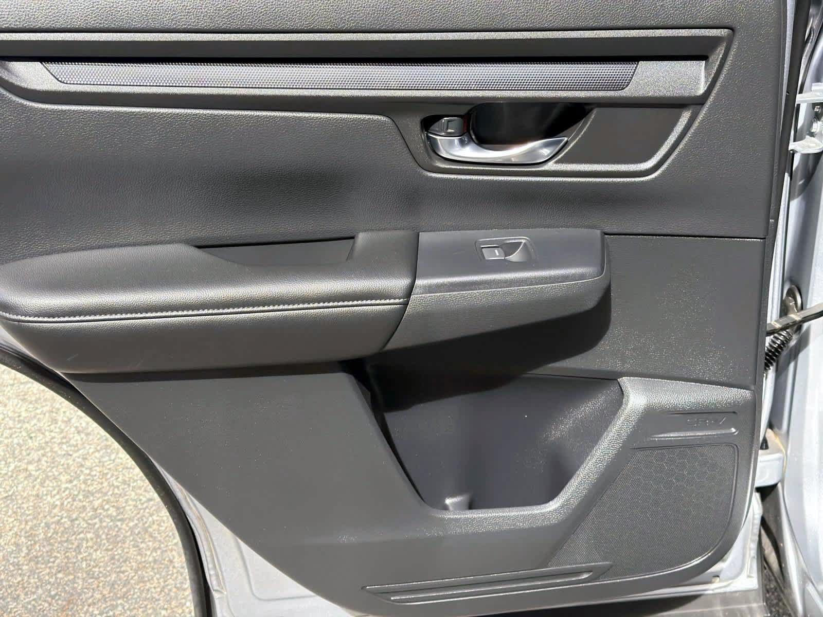 Used 2025 Honda CR-V EX image 14