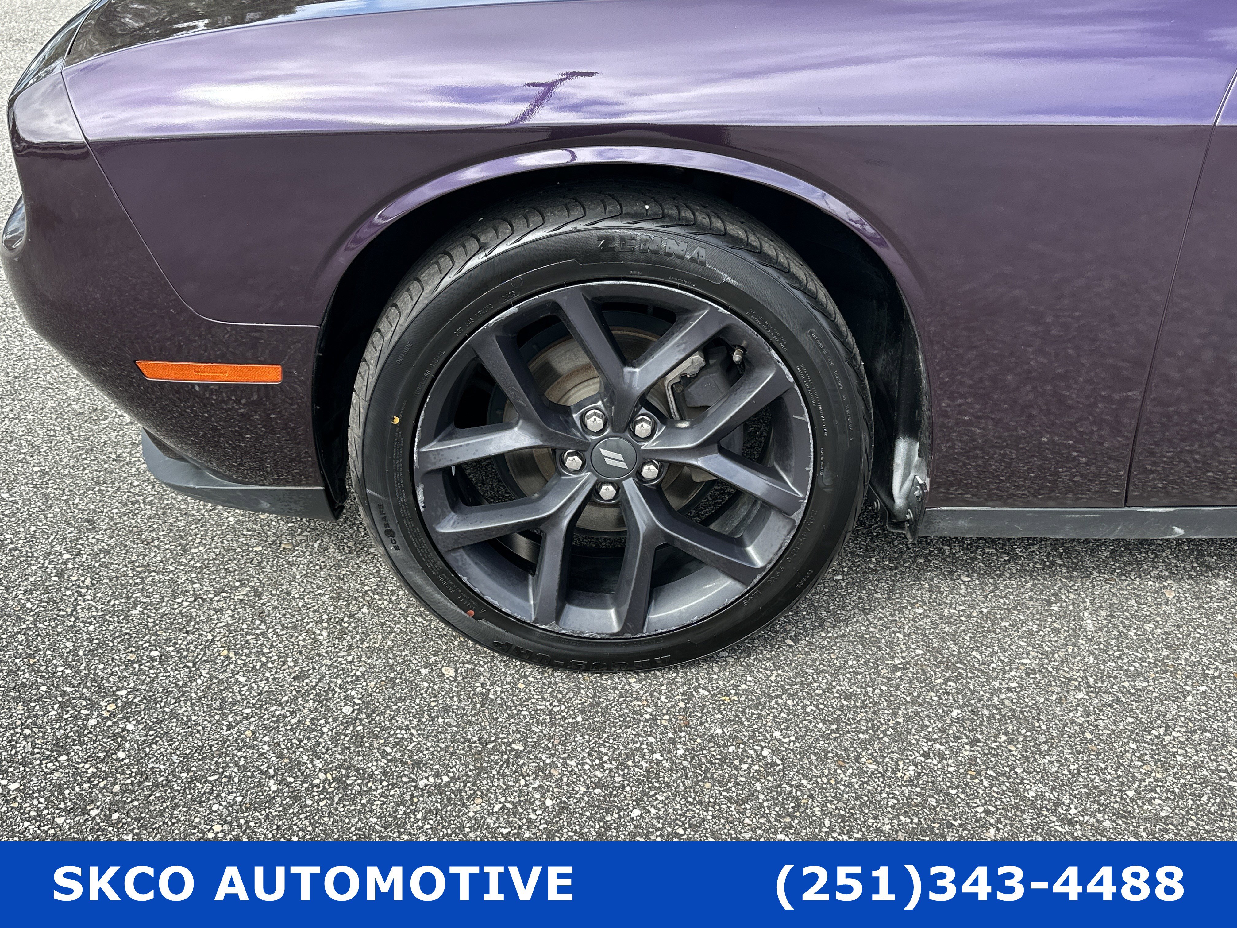Used 2020 Dodge Challenger SXT w/ Blacktop Package image 9