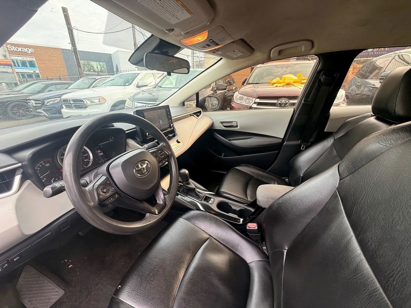 Used 2022 Toyota Corolla LE image 11