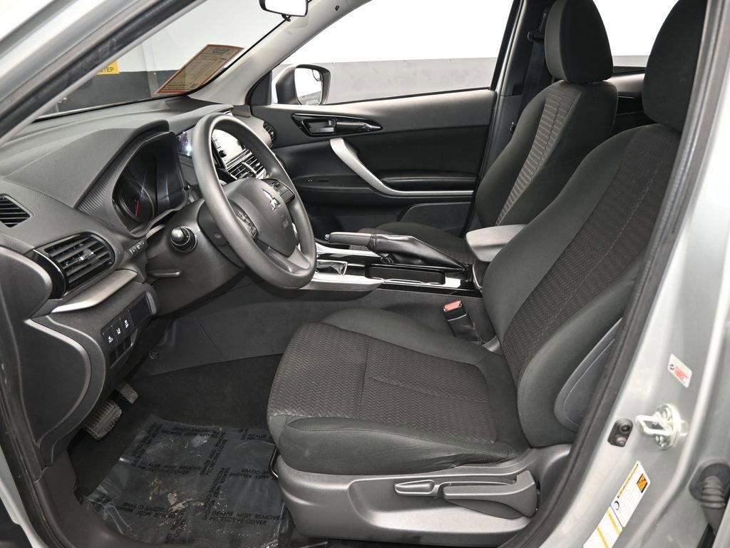 Used 2023 Mitsubishi Eclipse Cross ES image 11