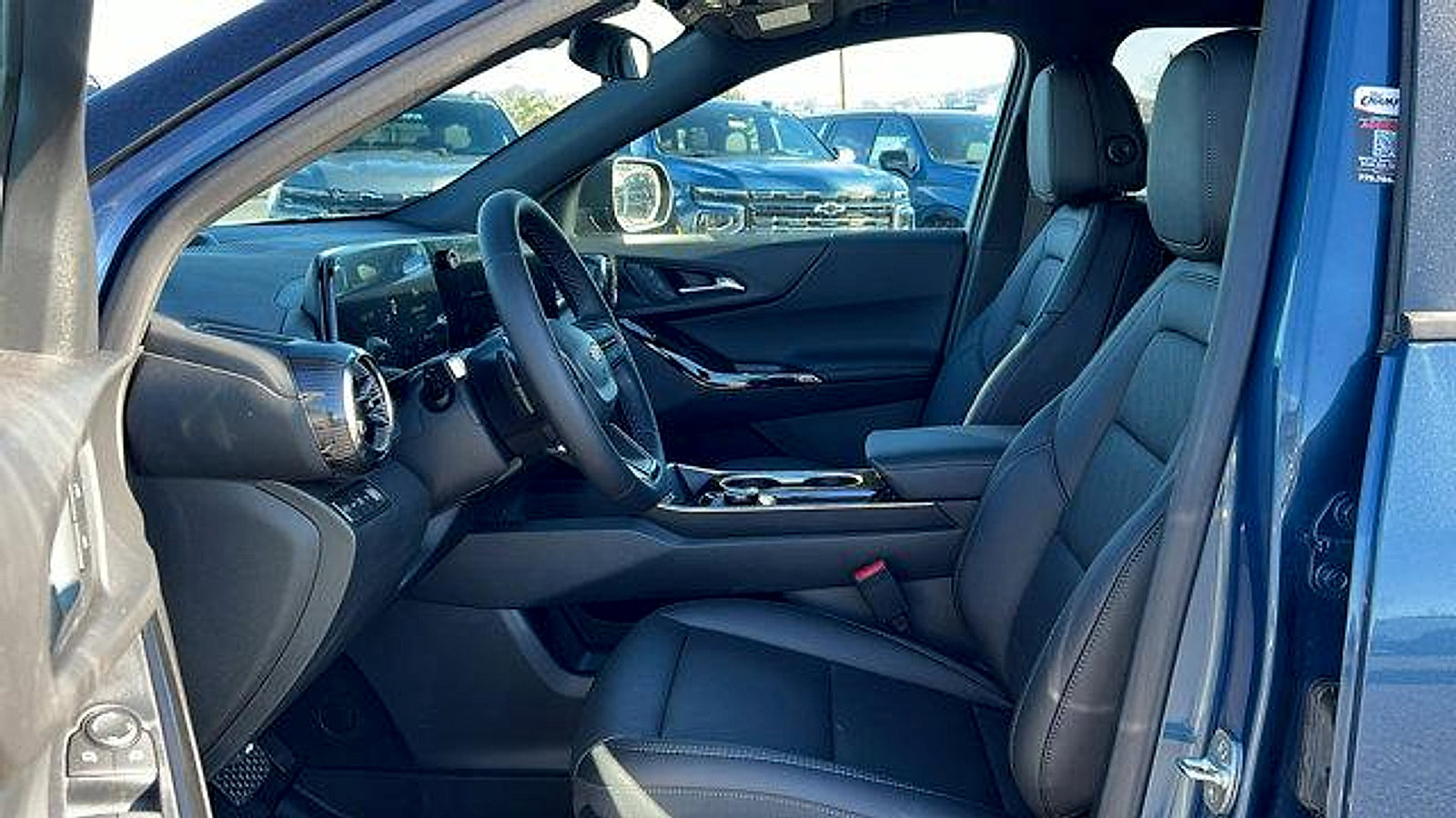 New 2026 Chevrolet Equinox LT w/ Convenience Package II image 30