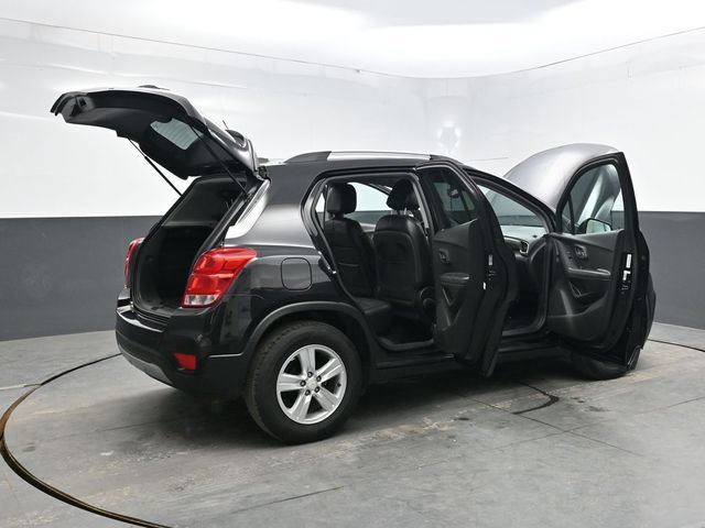 Used 2020 Chevrolet Trax LT w/ LT Convenience Package FWD image 47