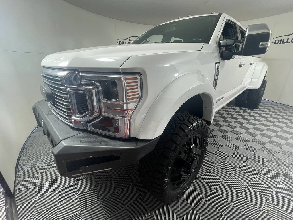 Used 2021 Ford F450 Platinum w/ FX4 Off-Road Package AWD/4WD image 2