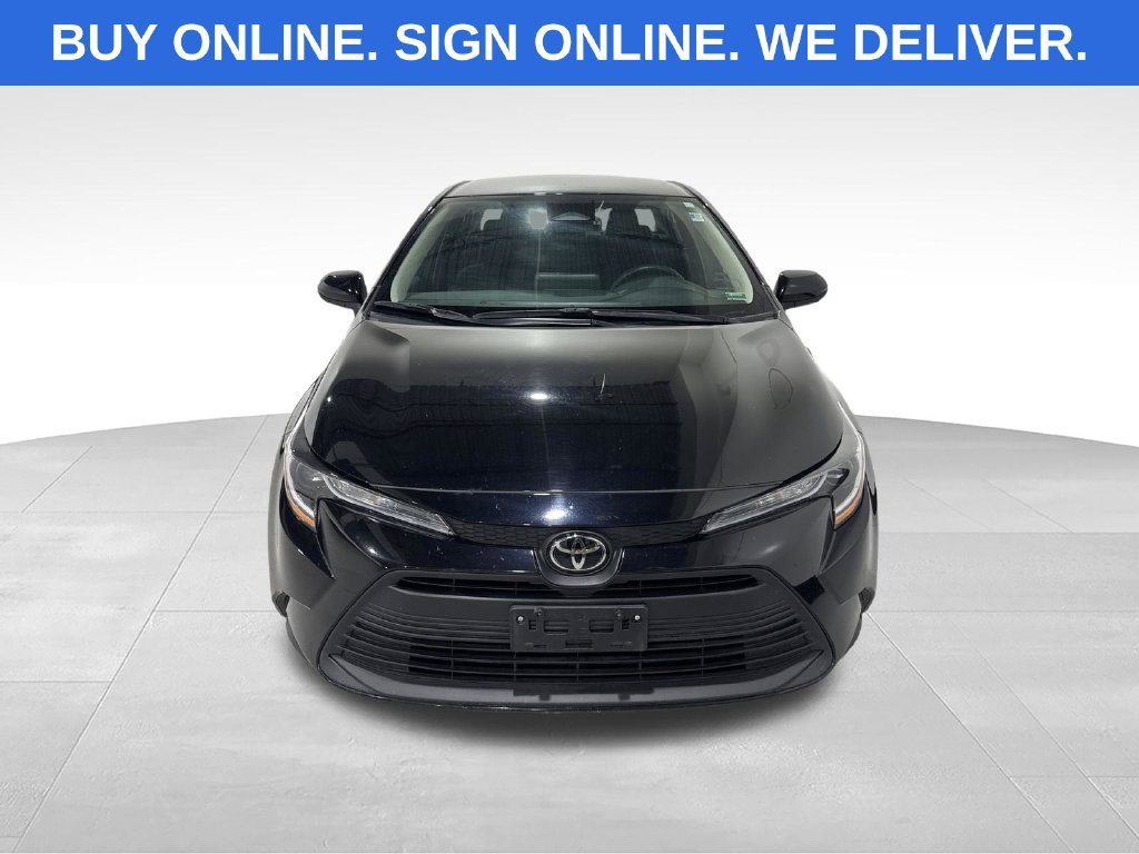 Used 2025 Toyota Corolla LE FWD image 11
