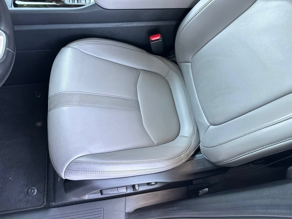 Certified 2025 Honda Pilot Touring image 26