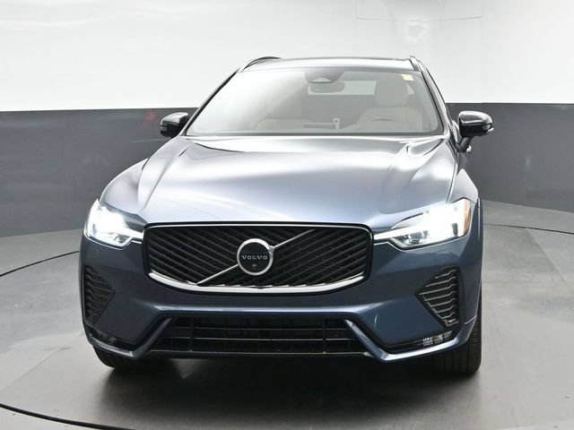 New 2026 Volvo XC60 B5 Plus w/ Protection Package Premier AWD/4WD image 3