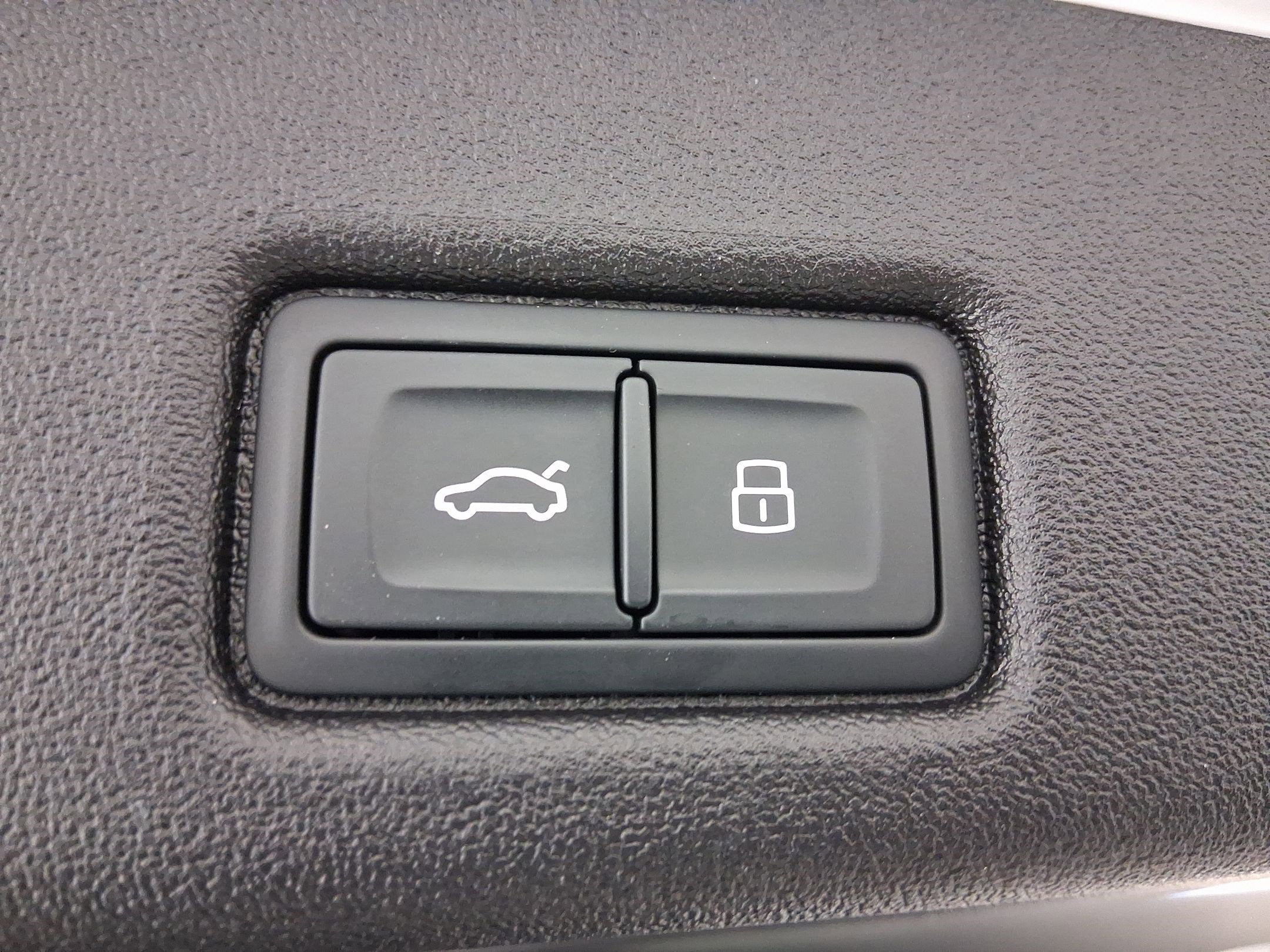 Used 2025 Audi Q5 Premium Plus w/ Premium Plus image 29