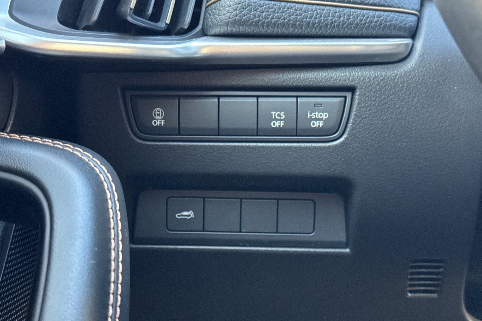 Used 2024 MAZDA CX-90 3.3 Turbo w/ Preferred Package image 32