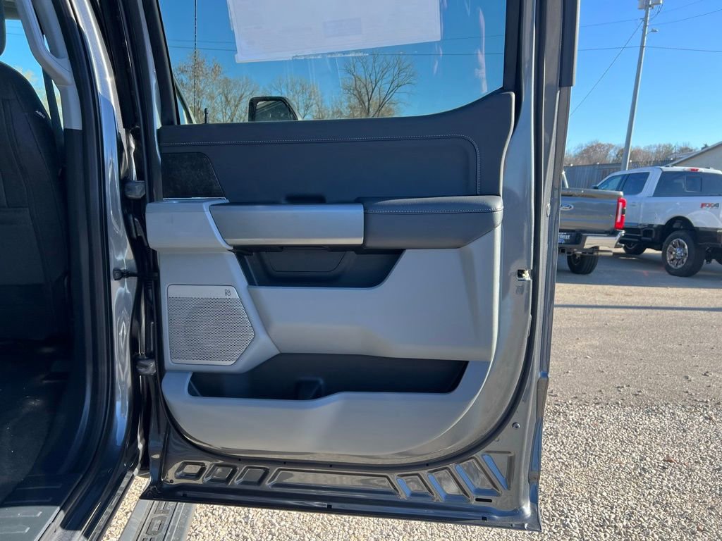 New 2026 Ford F350 XLT w/ XLT Premium Package image 18