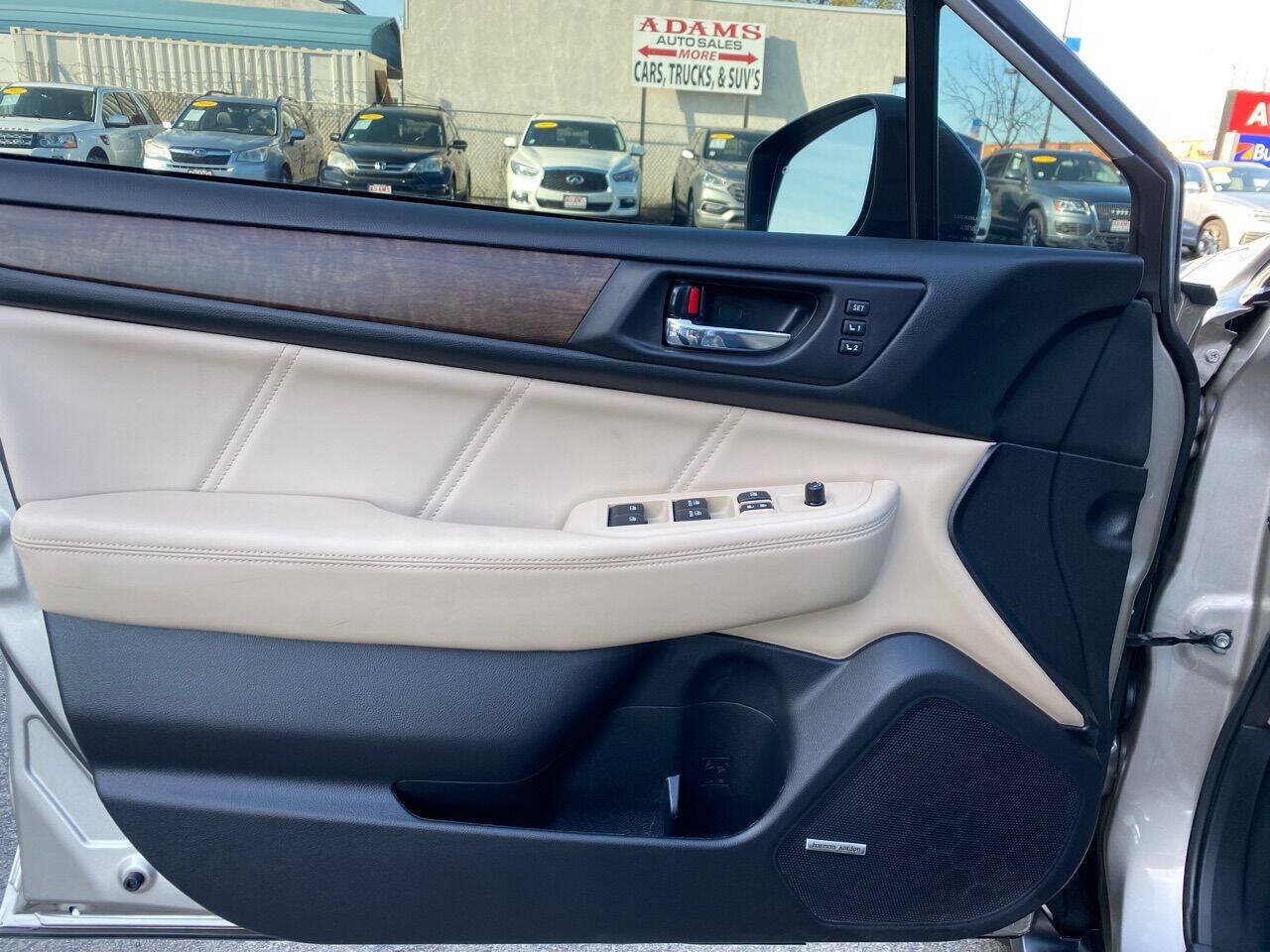Used 2018 Subaru Outback 2.5i Limited AWD/4WD image 10
