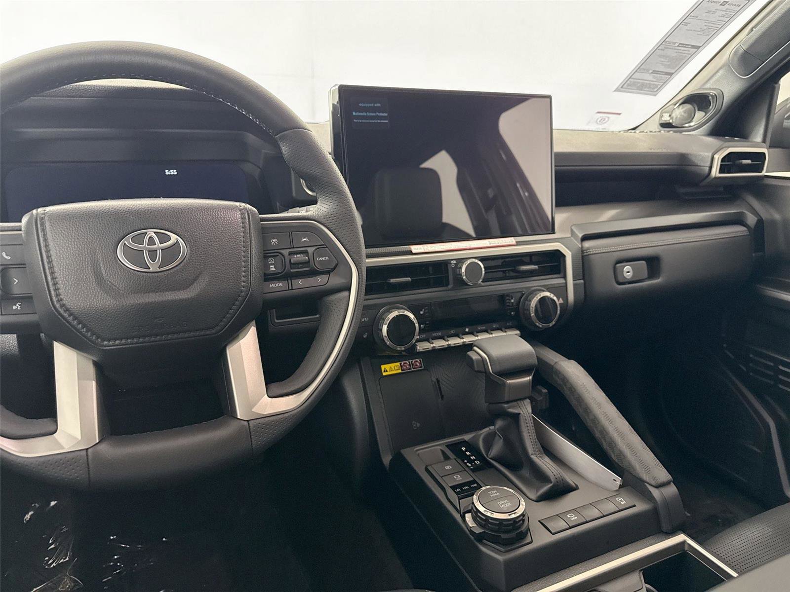 Certified 2026 Toyota 4Runner Limited AWD/4WD image 30