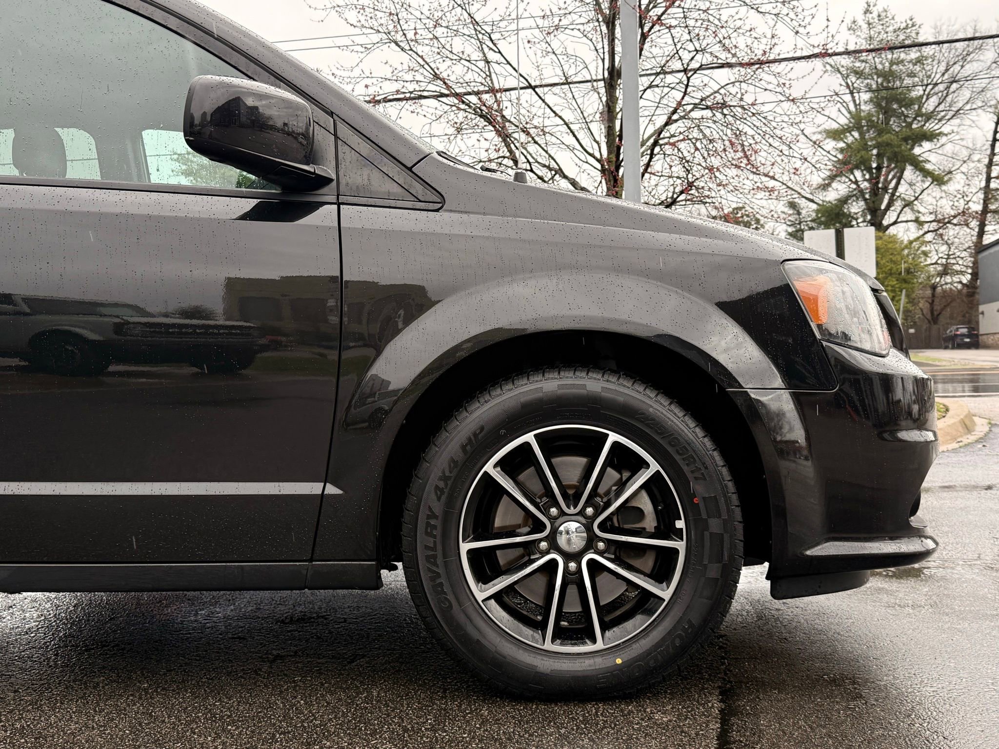 Used 2018 Dodge Grand Caravan GT image 11