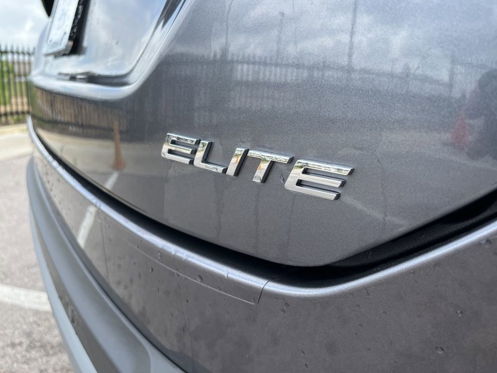 Used 2025 Honda Pilot Elite image 9