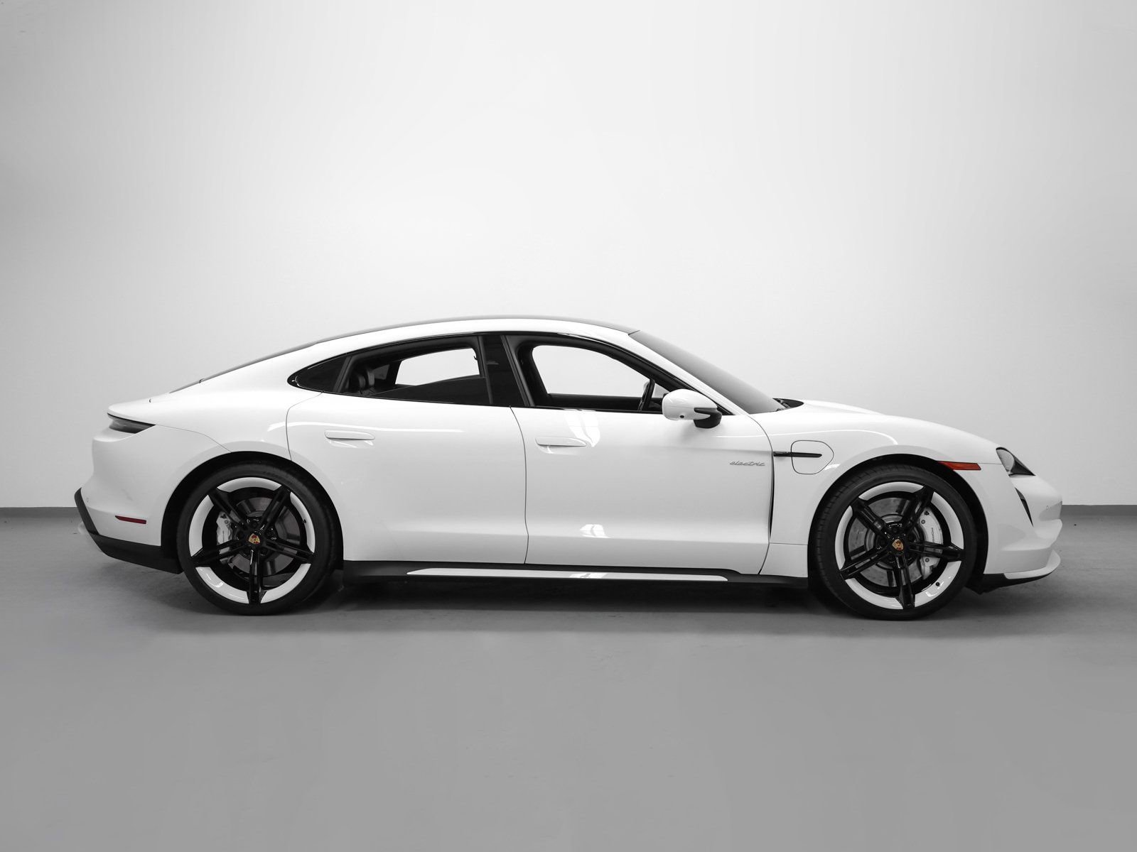 Certified 2024 Porsche Taycan Turbo S image 13