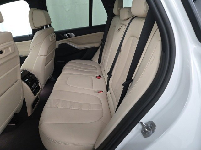 Used 2022 BMW X5 xDrive40i w/ Climate Comfort Package image 26