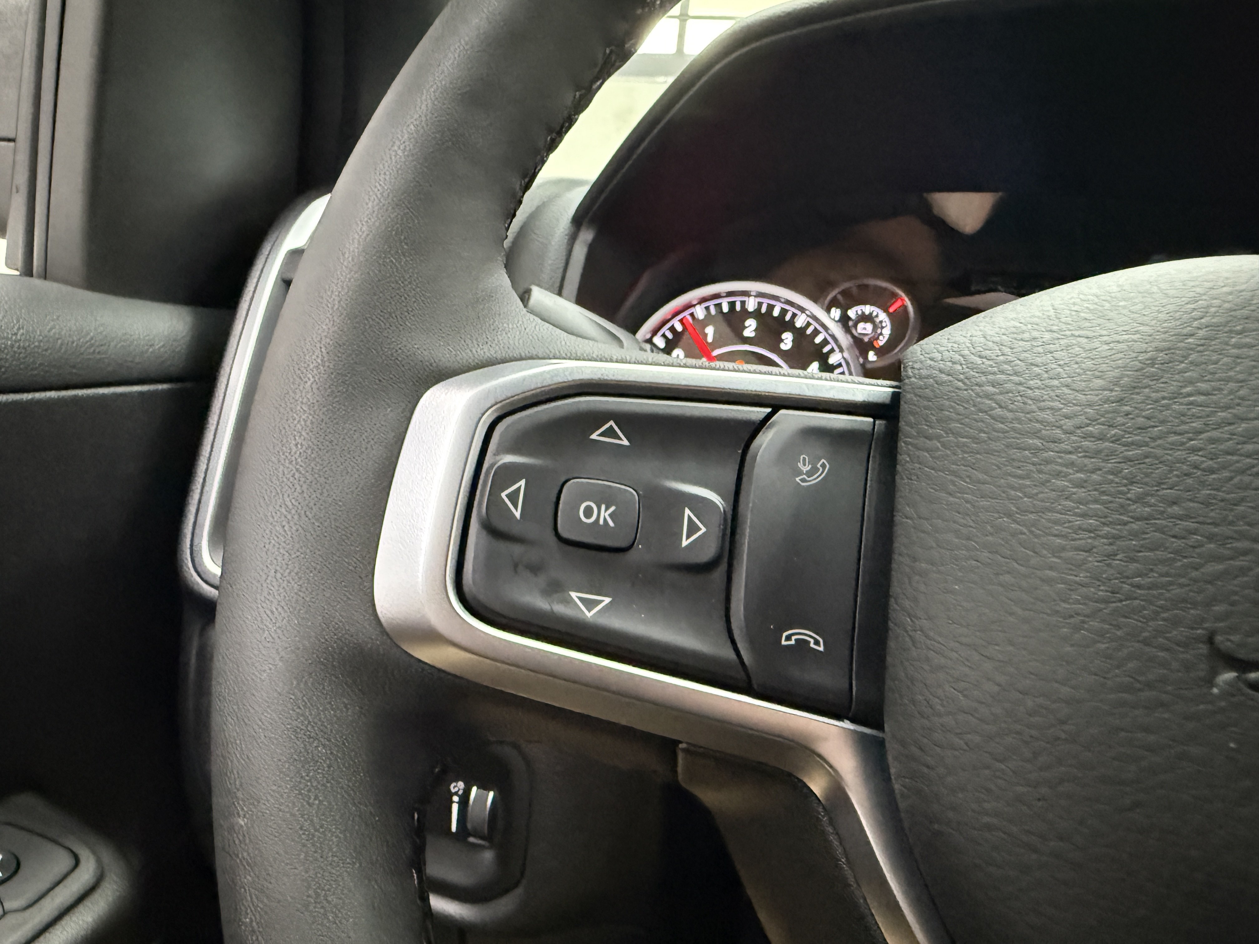 Used 2025 RAM 1500 Big Horn AWD/4WD image 14