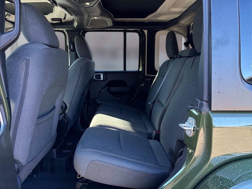 Used 2024 Jeep Wrangler Unlimited w/ Convenience Group image 16