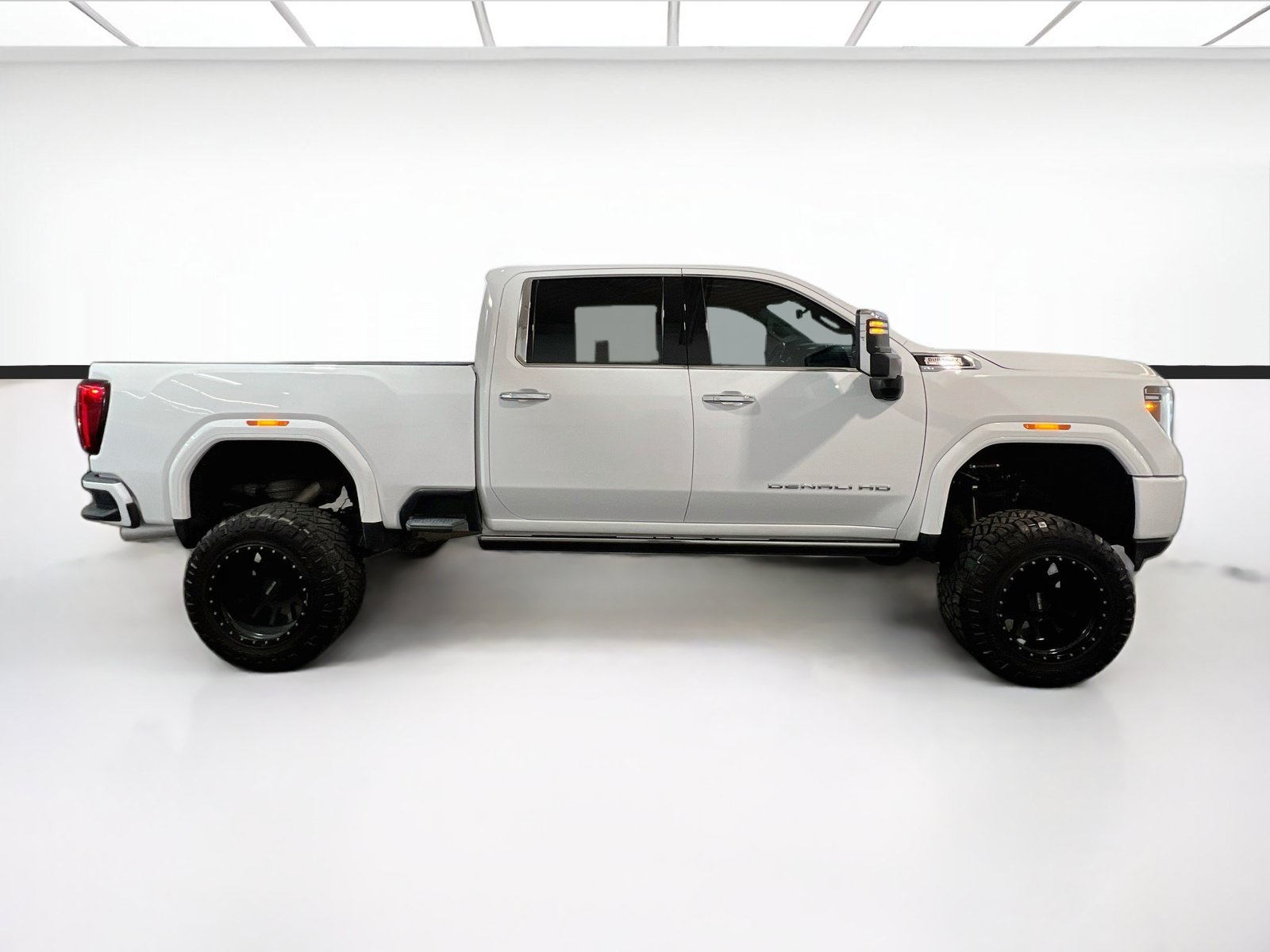 Used 2023 GMC Sierra 2500 Denali w/ Denali Ultimate Package AWD/4WD image 26
