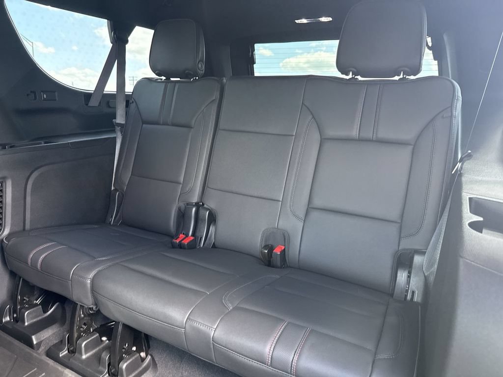 Used 2024 Chevrolet Suburban RST w/ Luxury Package AWD/4WD image 20