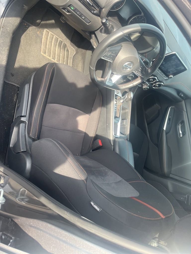 Certified 2023 Nissan Sentra SR FWD image 3