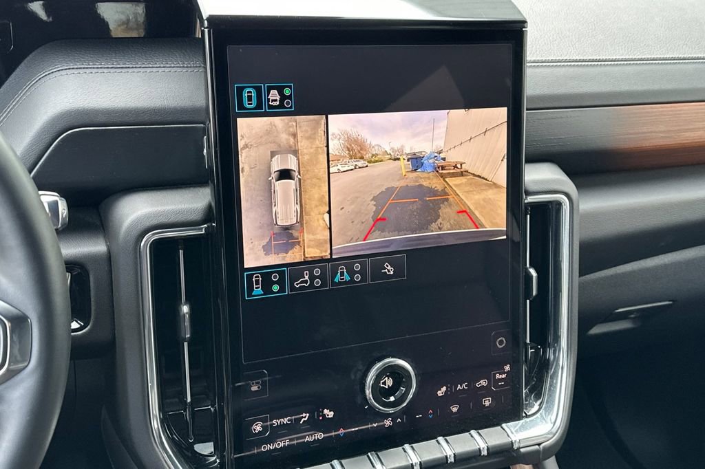 Used 2025 GMC Yukon Denali image 20