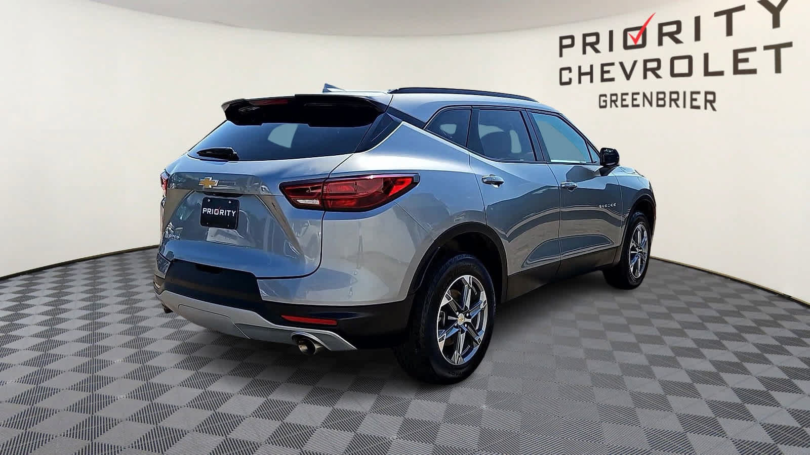 Used 2024 Chevrolet Blazer LT w/ Convenience Package FWD image 8