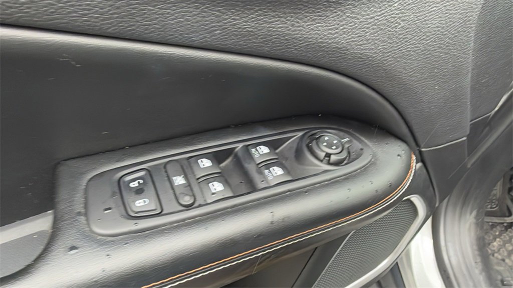 Used 2019 Jeep Compass Latitude w/ Cold Weather Group image 14