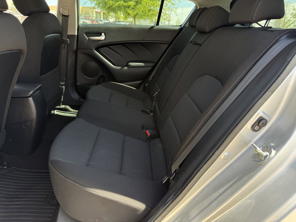 Used 2017 Kia Forte LX w/ LX Popular Plus Package image 26