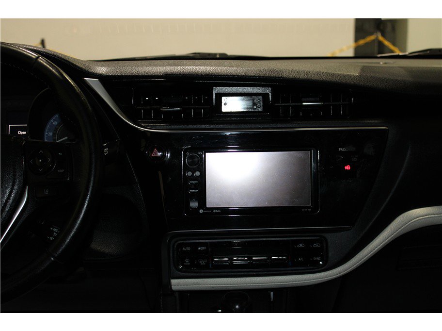 Used 2018 Toyota Corolla iM w/ All-Weather Mat Package image 16