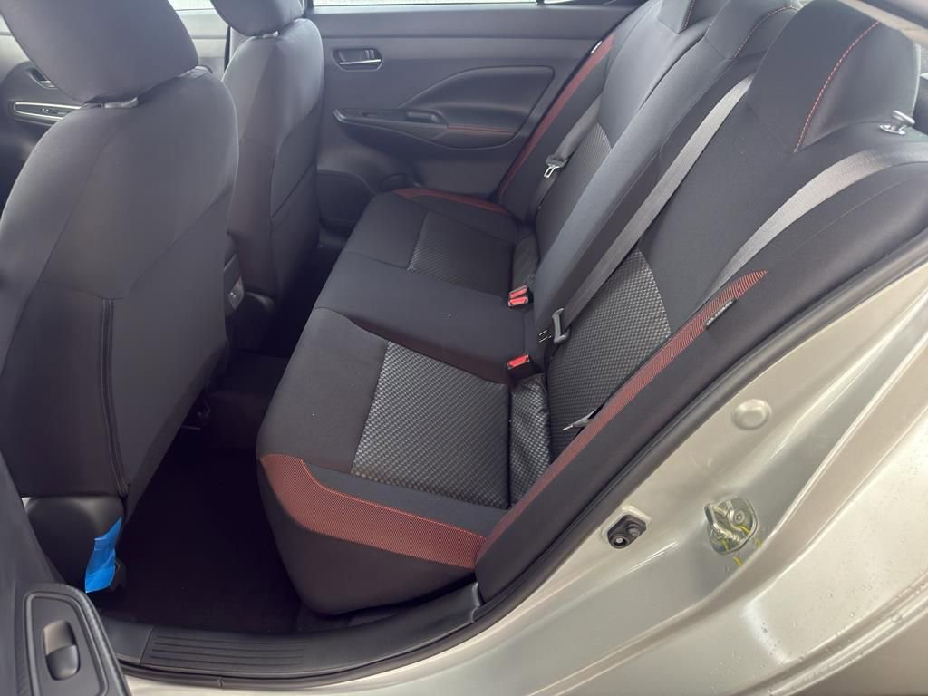 New 2025 Nissan Versa SR image 29