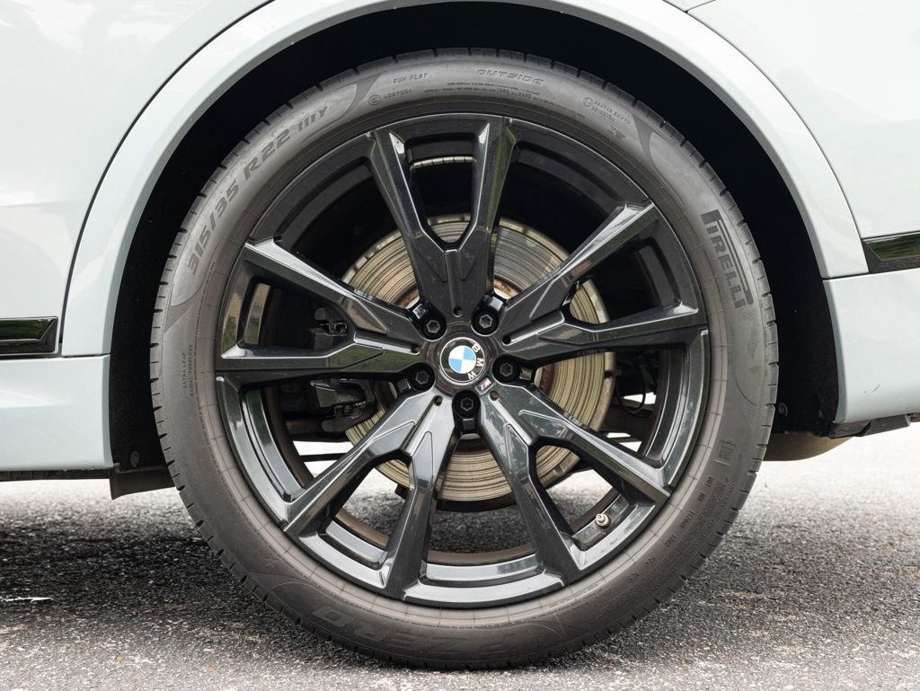 Used 2023 BMW X7 xDrive40i w/ M Sport Package AWD/4WD image 77