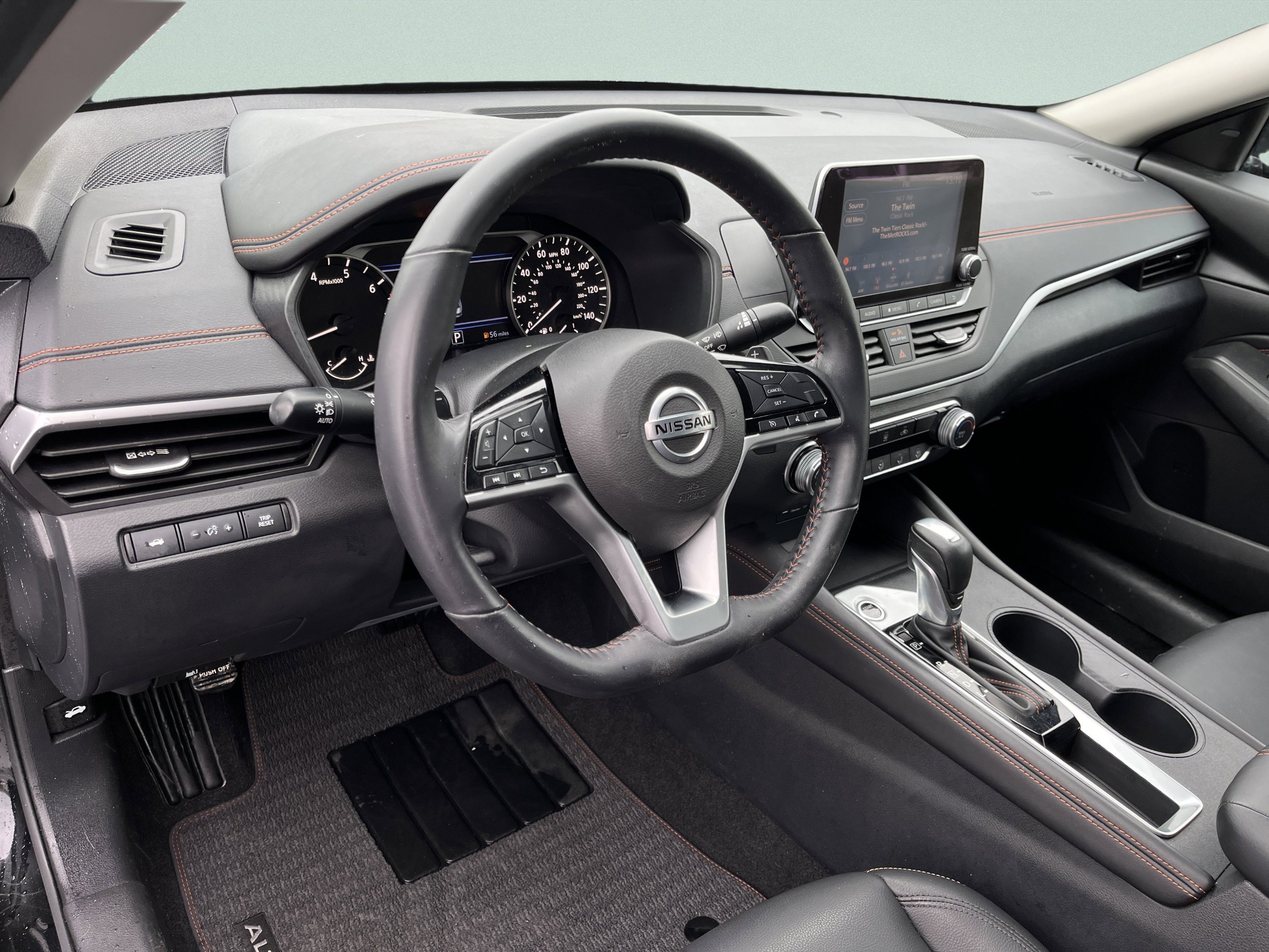 Used 2021 Nissan Altima 2.5 SR FWD image 14