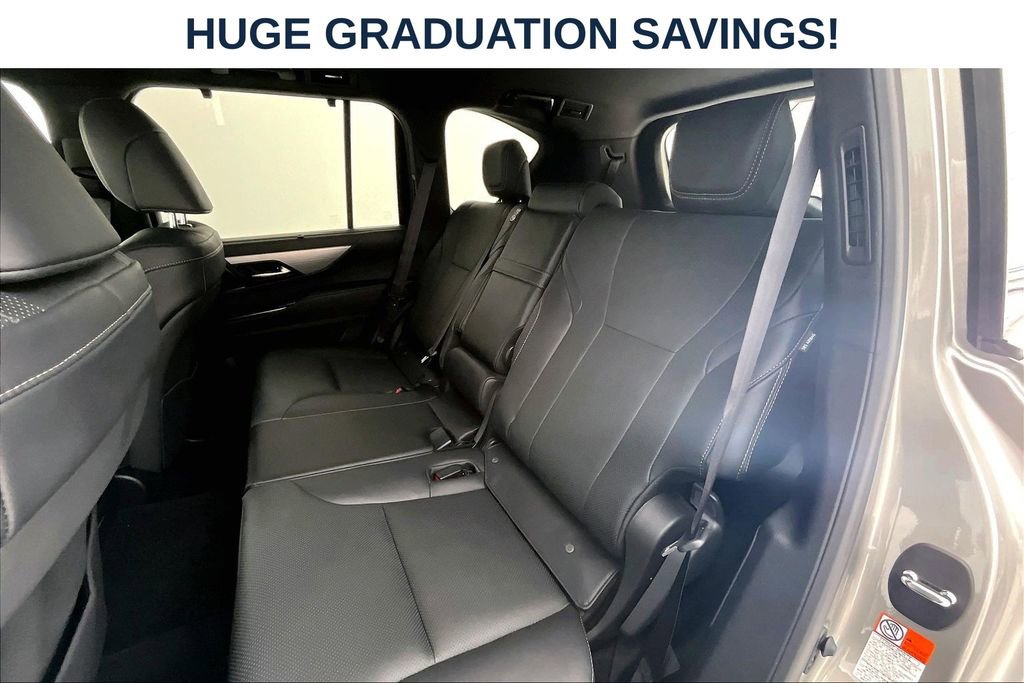 Used 2025 Lexus LX 700h F Sport AWD/4WD image 35