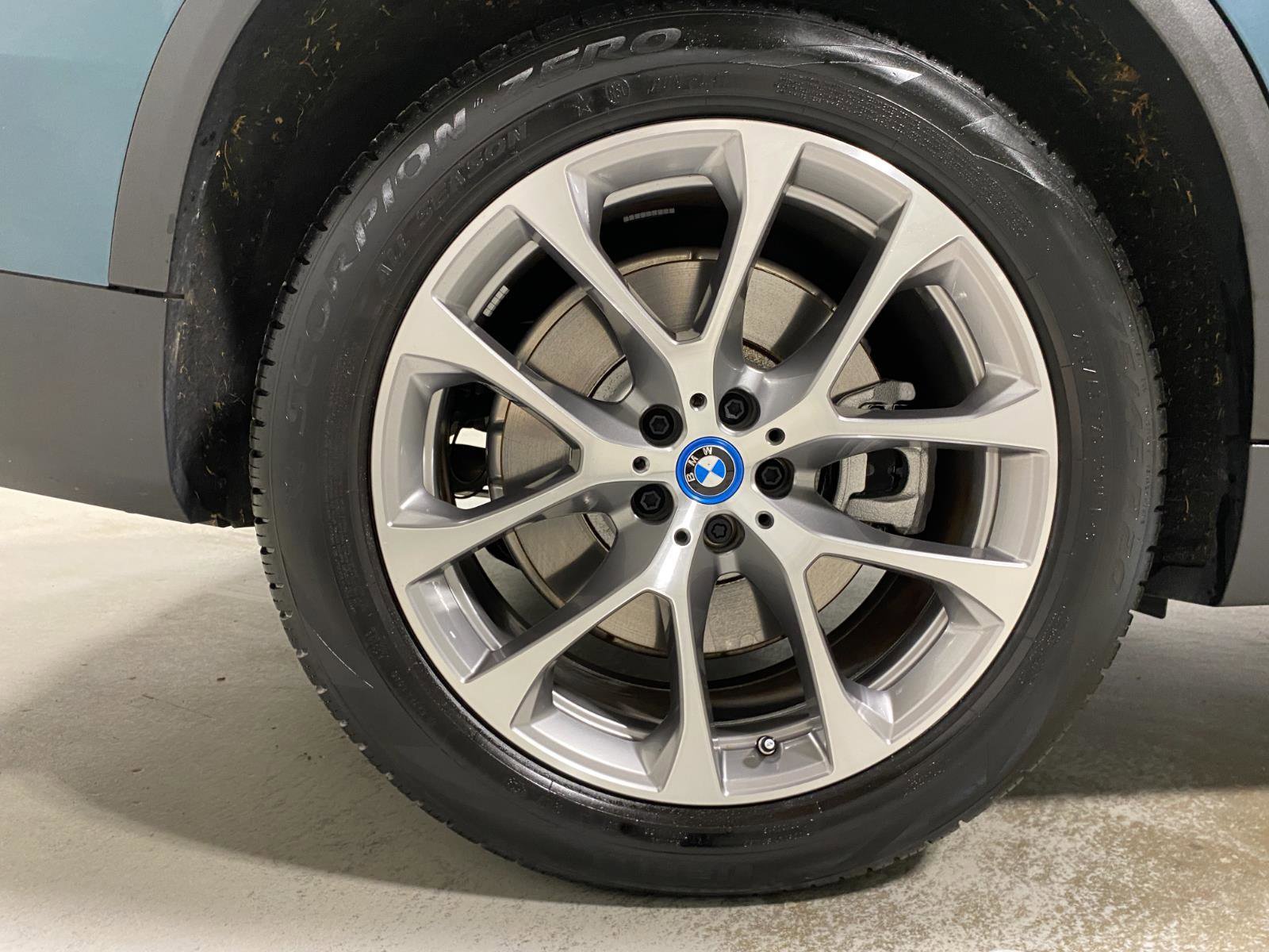 Certified 2025 BMW X5 xDrive50e w/ Parking Assistance Package image 26