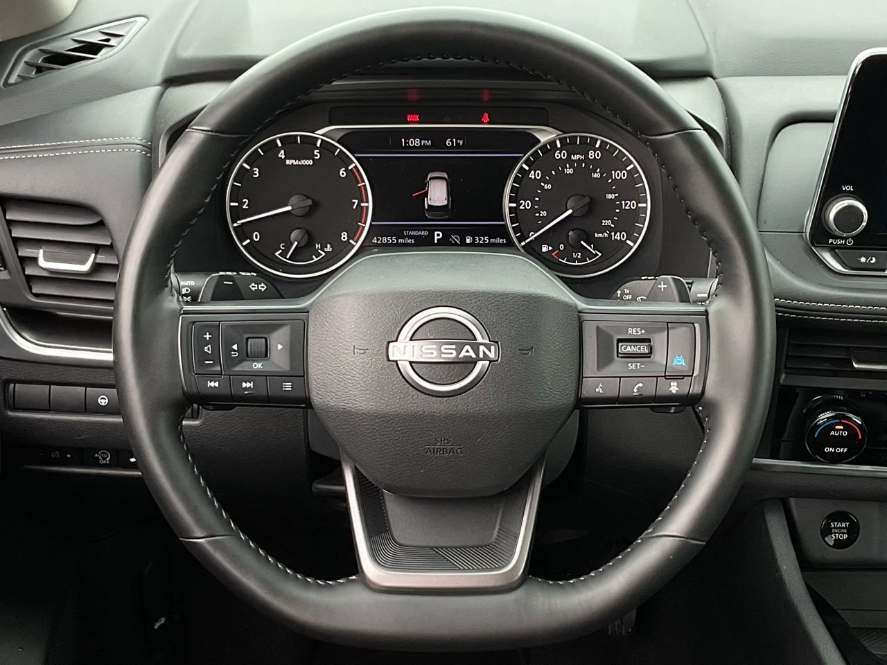 Used 2025 Nissan Rogue SV FWD image 21