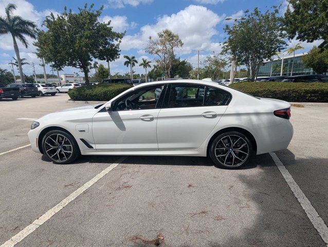 Certified 2023 BMW 530e w/ M Sport Package image 9