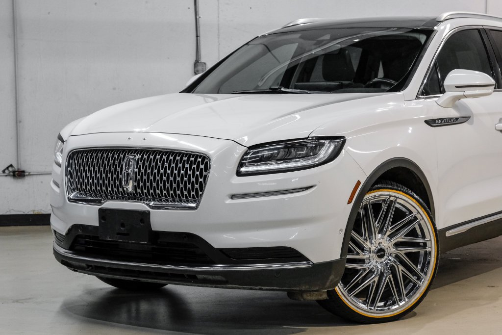 Used 2021 Lincoln Nautilus Reserve w/ Equipment Group 201A FWD image 6