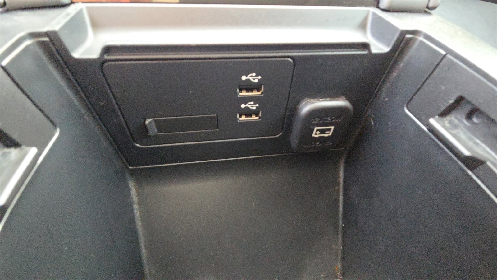 Used 2023 MAZDA MAZDA3 s image 30