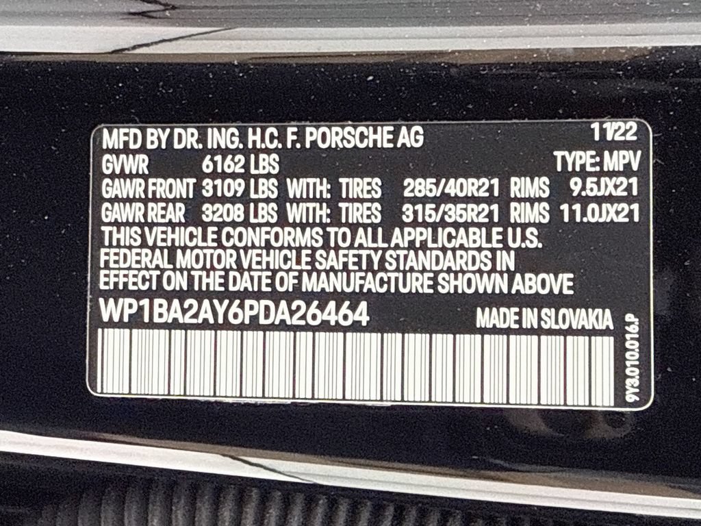 Certified 2023 Porsche Cayenne Coupe AWD/4WD image 12
