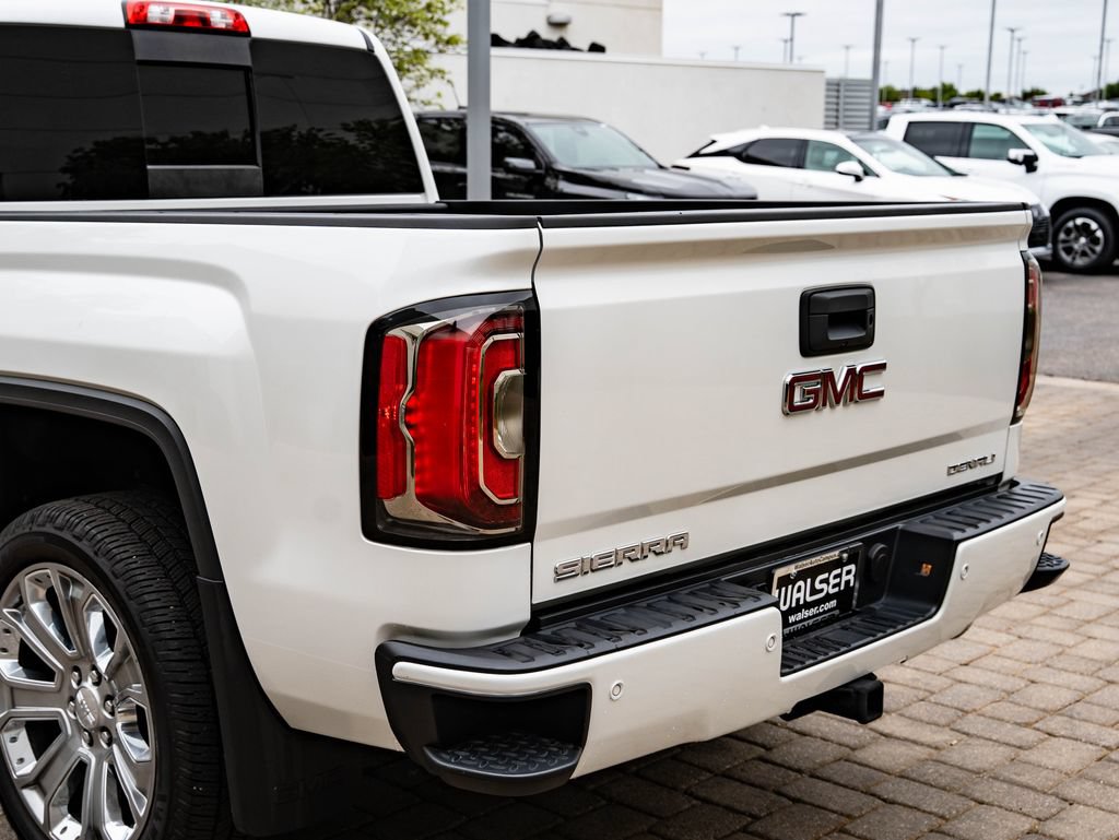 Used 2018 GMC Sierra 1500 Denali w/ Denali Ultimate Package AWD/4WD image 19
