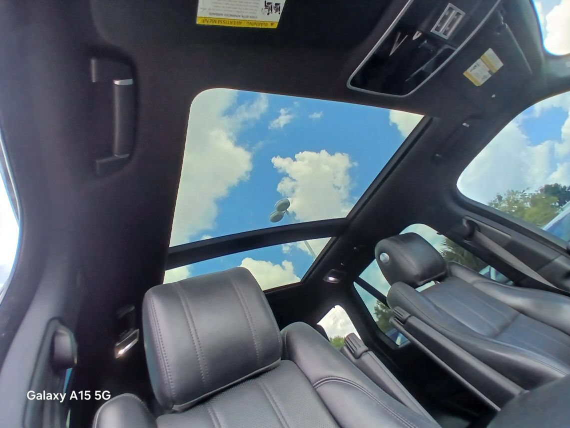 Used 2014 Land Rover Range Rover HSE AWD/4WD image 19