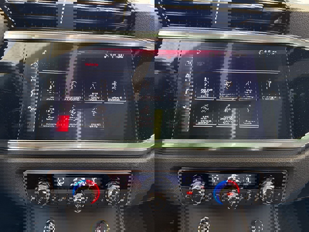 New 2025 Audi Q3 2.0T Premium image 28