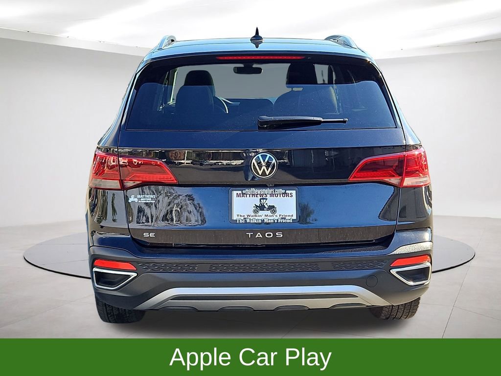 Used 2024 Volkswagen Taos SE image 6
